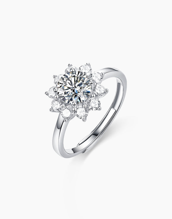 Round Snowflake Halo Engagement Rings